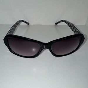 Diane Von Furstenberg DVF Women’s SARA Sunglasses DVF684-001 in Black